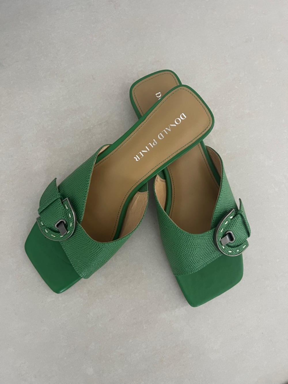 Donald Pliner Green Slide 💚